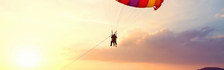 Paragliding at Juhu for Thrill Seekers