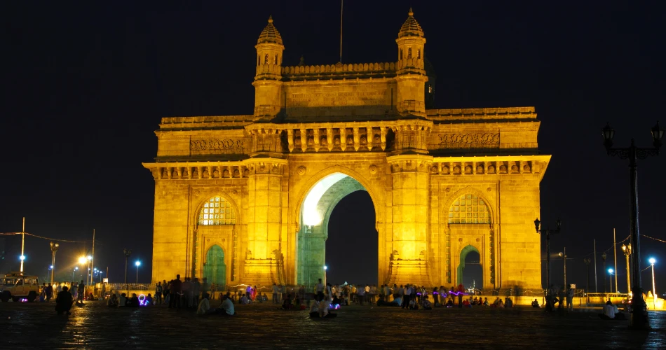 Gateway of India: Mumbai’s Iconic Landmark by the Arabian Sea